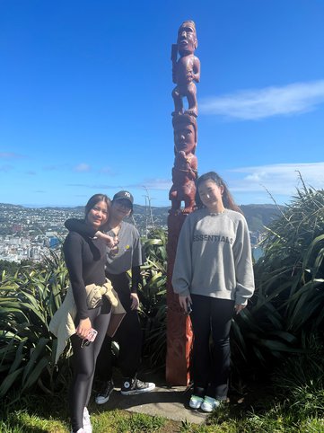 HOmestay students in wellington.jpg