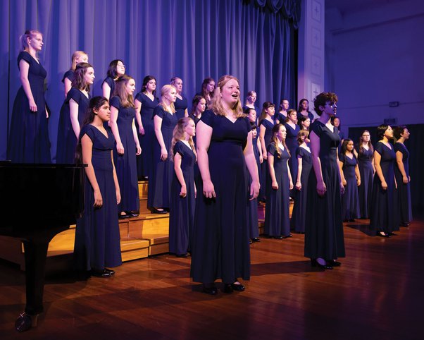 QMC---Standing-Room-Only-4_5-17CHOIR.jpg