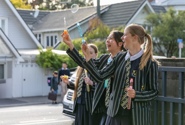 QMC - day one - bubbles and powhiri-41