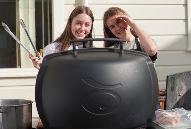 bbq pic.JPG